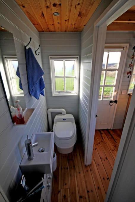 Villa Tiny House On Isolated Farm By The Cornish Coast Bude Esterno foto