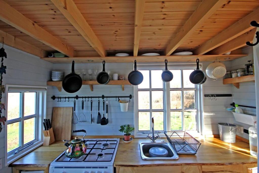 Villa Tiny House On Isolated Farm By The Cornish Coast Bude Esterno foto